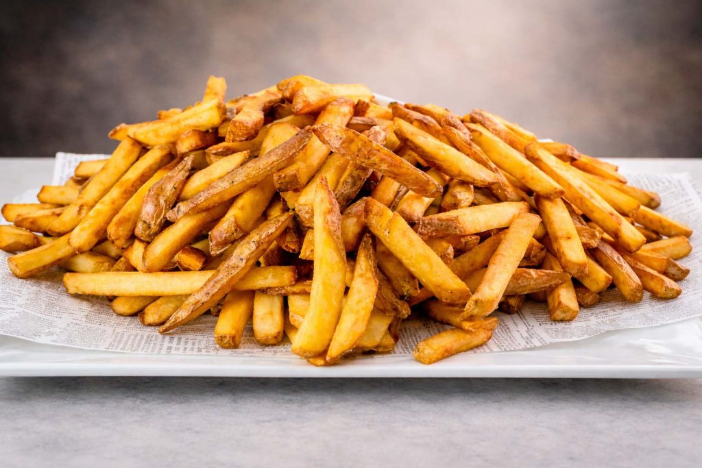 Puikularanskanperunat keossa lautasella